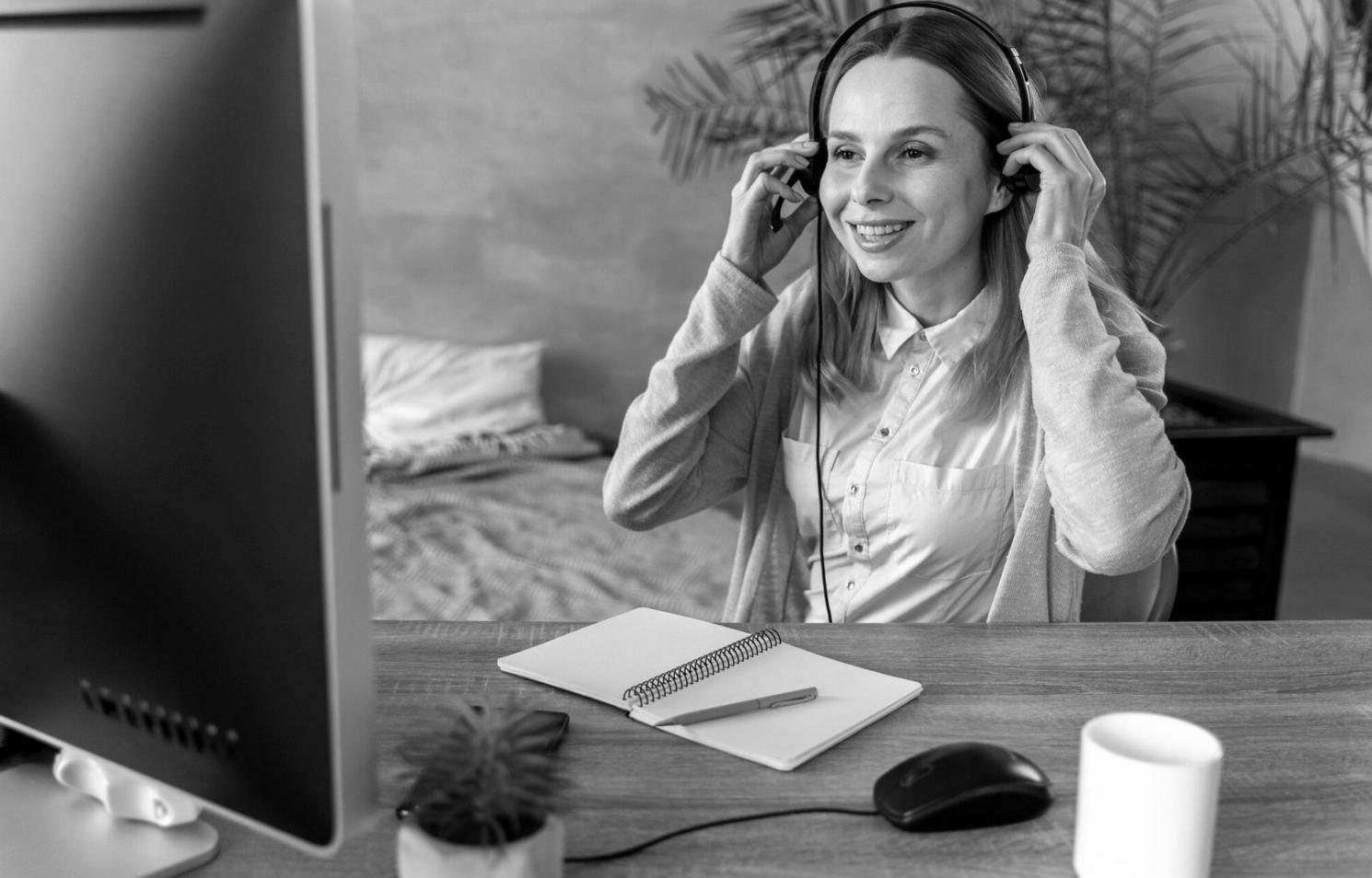 Sessione pratica di editing video in ambiente formativo